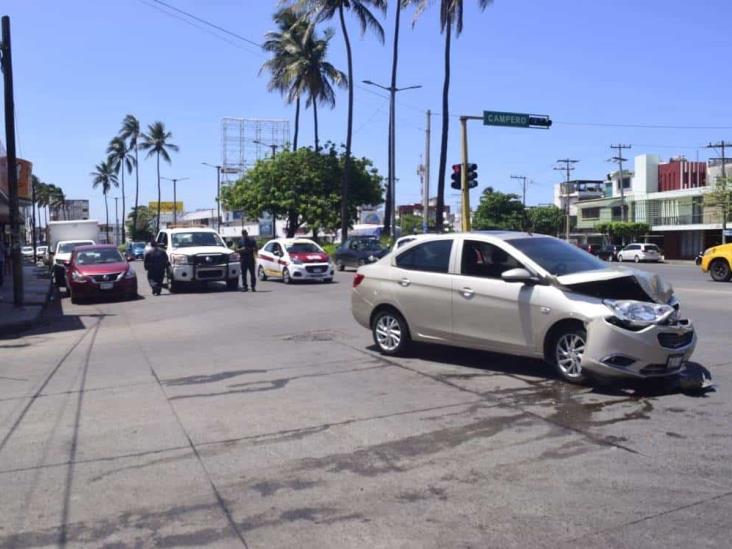 Se registra fuerte accidente en calles céntricas del puerto de Veracruz