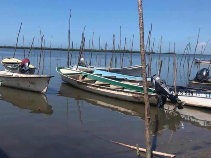 Urge apoyo por parte de gobierno a pescadores; piden ser reubicados
