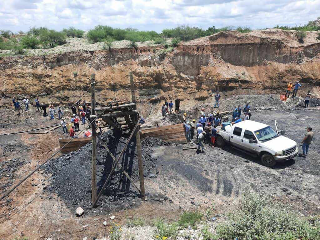 Rescatan cuerpo de uno de los siete mineros atrapados en Múzquiz