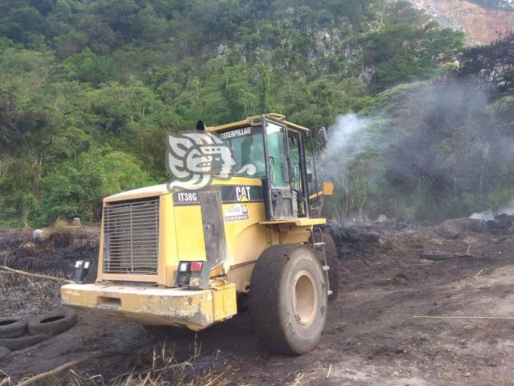 Llantas y brasa de cigarro provocan voraz incendio en Tlilapan