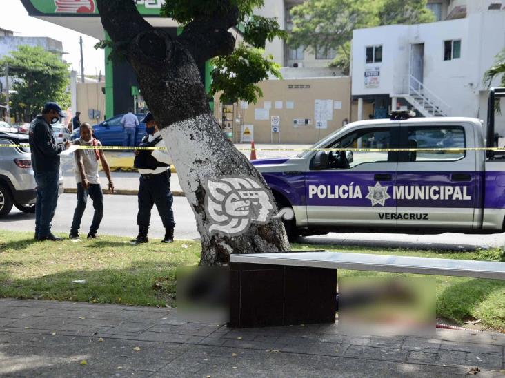 Hombre en situación de calle muere en Diaz Miron