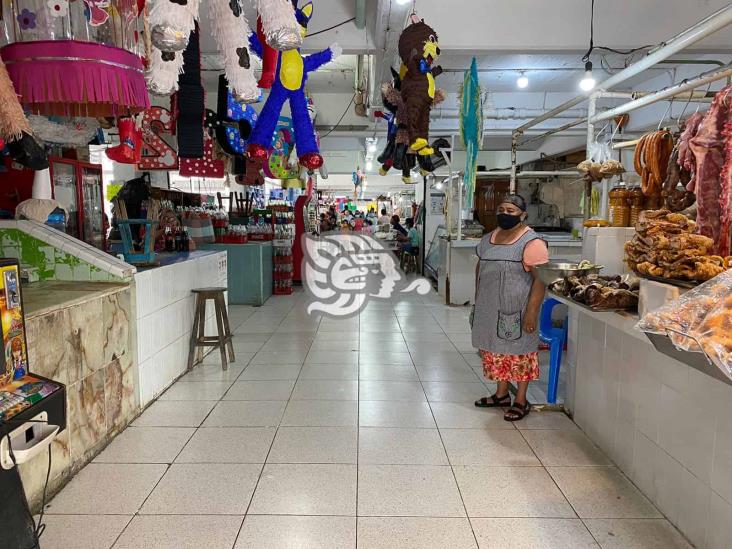 Locatarios del Mercado Coatzacoalcos no recuperan ventas