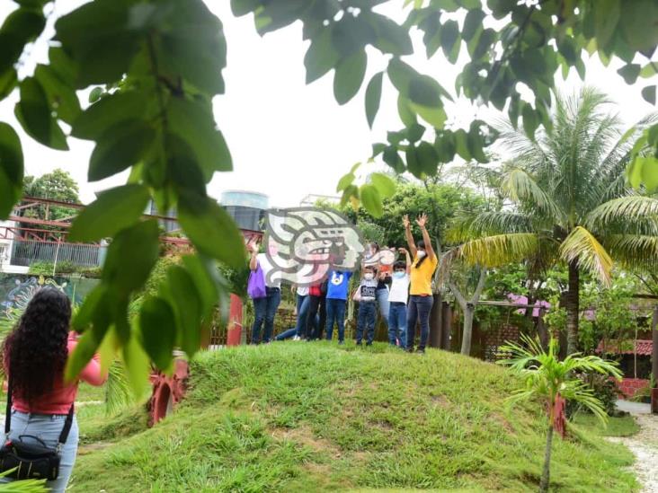 Quetzalli promueve la separación de residuos con lombricompostaje
