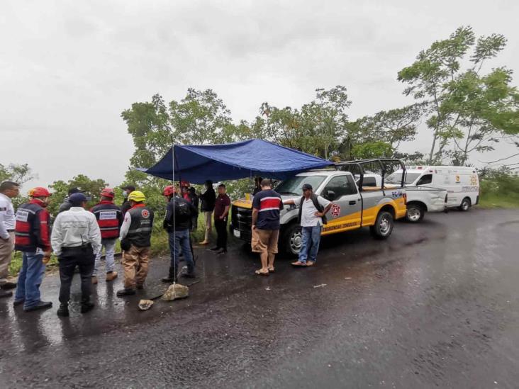 Tras aplicarse vacuna vs covid, familia sufre accidente en Zongolica; hay un muerto