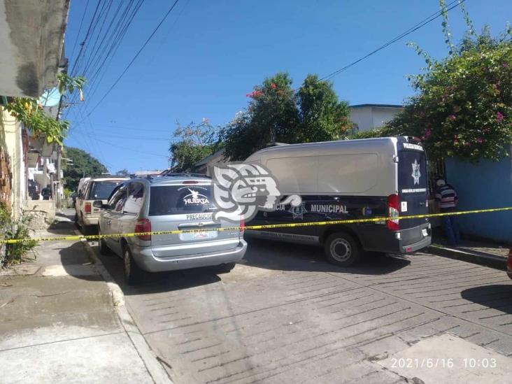 A golpes, matan a un hombre en vivienda de Xalapa en colonia Mártires de Chicago