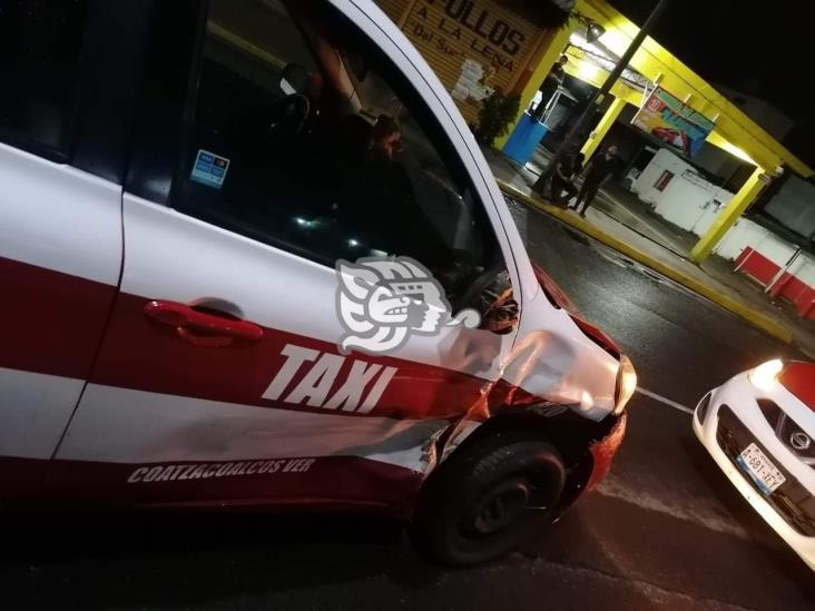 Par de choques durante la madrugada en Coatzacoalcos