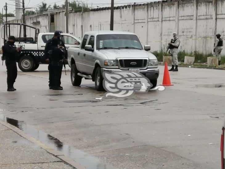 Ejecutan a conductor frente a la central camionera de Coatzacoalcos