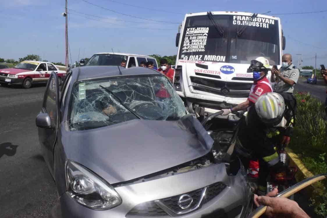 Conductor Muere Tras Sufrir Infarto Al Corazón En Veracruz