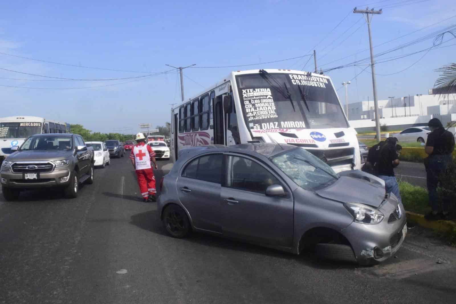 Conductor Muere Tras Sufrir Infarto Al Corazón En Veracruz