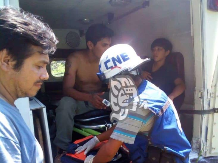 Dos lesionados tras derrapar cerca de la 6 de Enero, en Xalapa