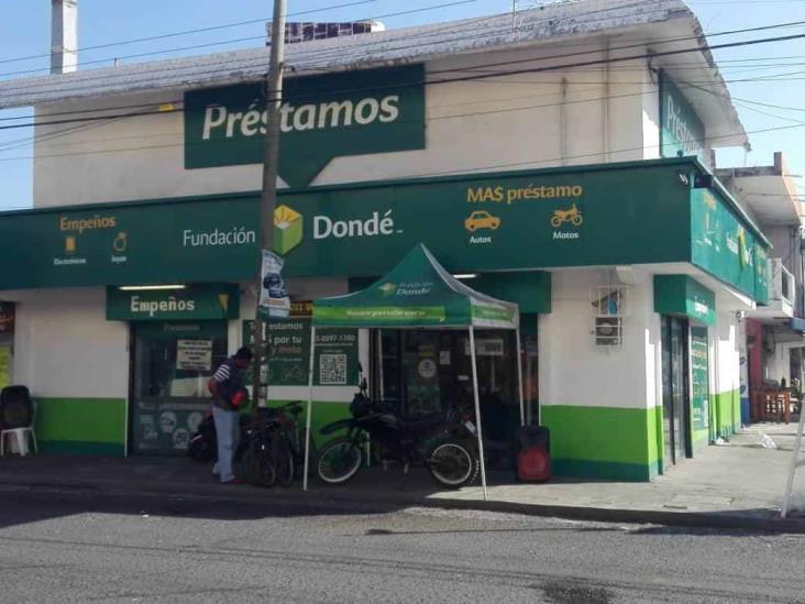 Par de sujetos irrumpen casa de empeño en Veracruz