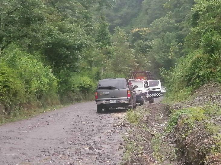 Al fondo de una barranca, hallan cuerpo de hombre en Mariano Escobedo