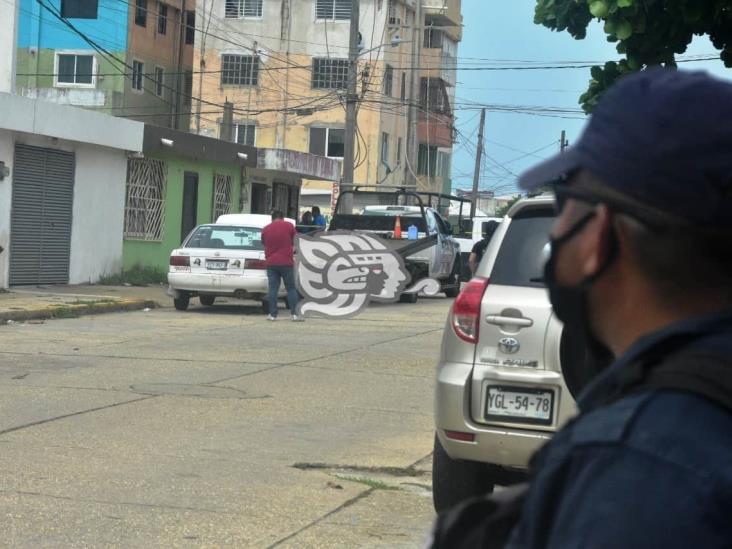 Localizan cuerpo putrefacto en la cajuela de un auto en Coatzacoalcos