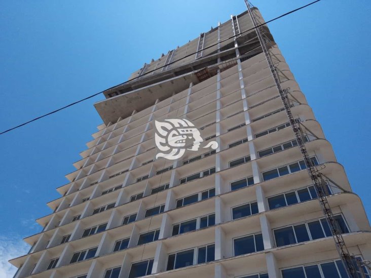 Valúan Torre Centro en 270 millones de pesos