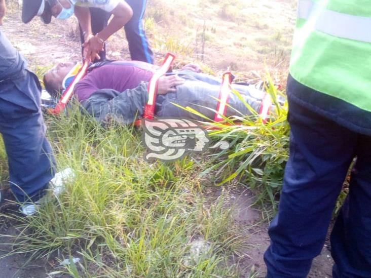 Motociclistas resultan lesionados tras chocar en El Castillo