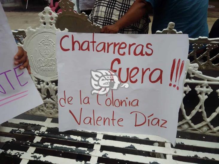 Piden sacar chatarrearas de colonia Valente Díaz