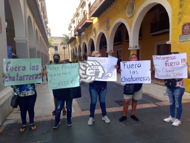 Piden sacar chatarrearas de colonia Valente Díaz