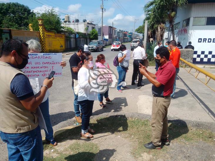 Periodistas de Minatitlán se manifestaron a las afueras del C4