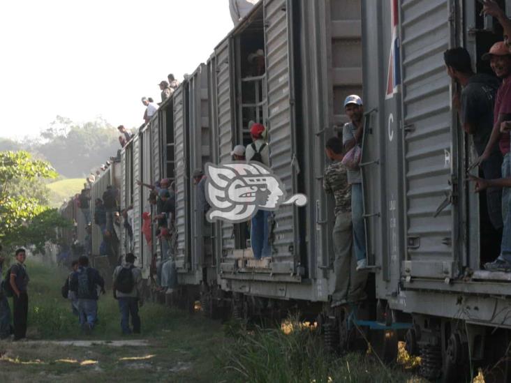 Tras ser asaltados, hondureños quedan varados en Las Choapas