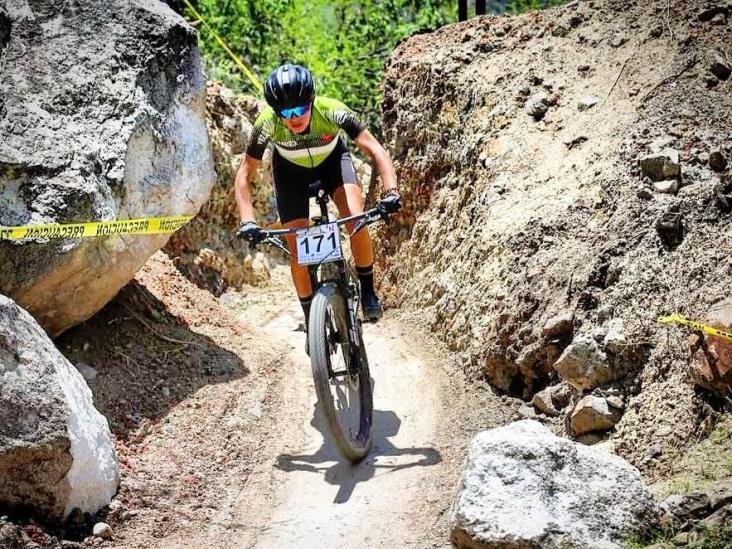 Orgullo xalapeño; logra Naomi García 4° y 5° lugar en ciclismo de montaña