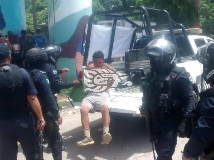 Arrestan a centroamericano en Coatzacoalcos por alterar el orden