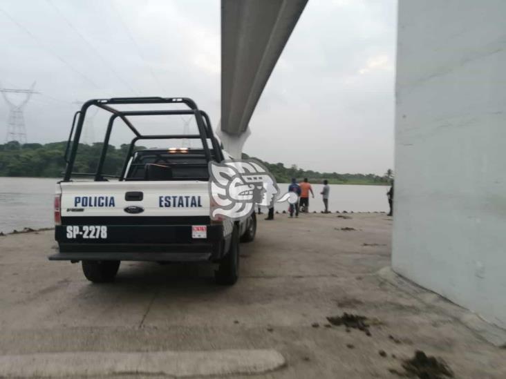 Trágico día de pesca; río Coatzacoalcos arrastra a niño de 4 años