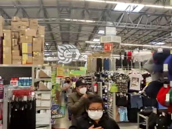 Fuga de refrigerante causa pánico en supermercado de Las Trancas, en Xalapa