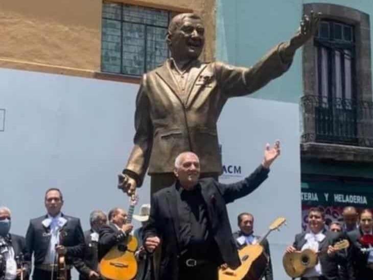 Devela estatua en Garibaldi