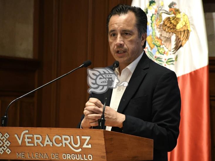 Confirma gobernador arribo de más vacunas a Veracruz; son para sector 30-39