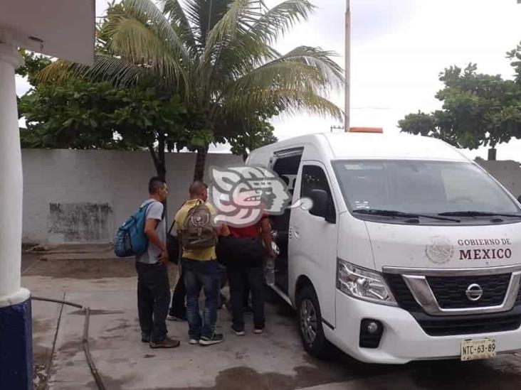FGR resguarda a 8 migrantes en Las Choapas; detienen a ‘pollero’