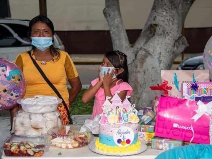 Hacen realidad el sueño de Alejandrita, tener una fiesta de cumpleaños