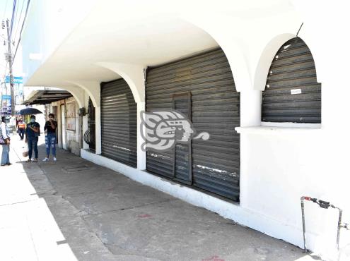 Cierra “La Tinaja, tradicional negocio abarrotero de Coatzacoalcos