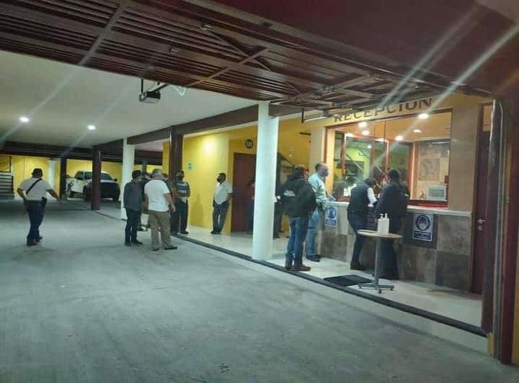 Al interior de un hotel, hallan a hombre muerto en Orizaba