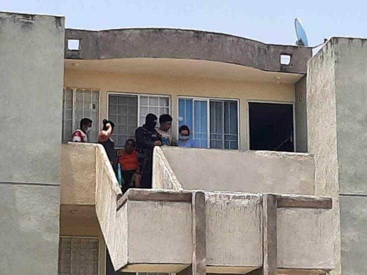 Hallan hombre sin vida al interior de su domicilio en Puente Moreno