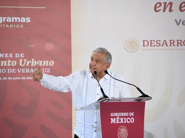 No se detendrán apoyos a los más pobres: AMLO en Veracruz