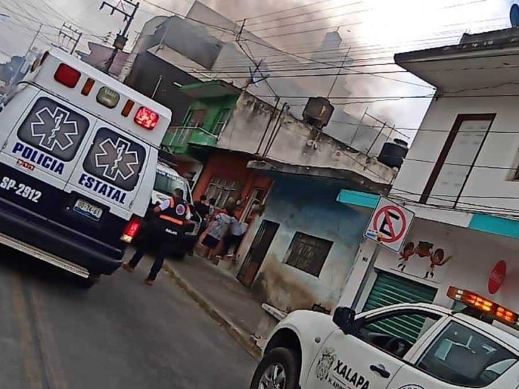 Se incendia casa utilizada como refugio de drogadictos en Xalapa; hay dos detenidos