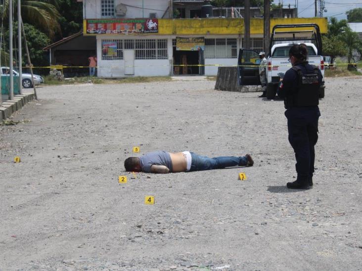 En Martínez de la Torre, asesinan a balazos a hombre mientras comía