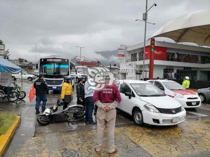 Accidente en calles de Río Blanco deja un lesionado