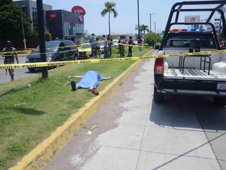 Hombre fallece de un infarto al corazón en calles de Veracruz