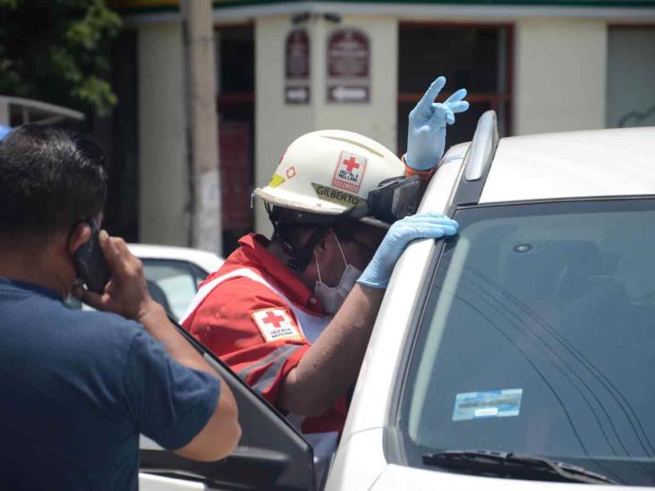 Se registra accidente entre dos unidades colonia Centro; deja 2 personas lesionadas