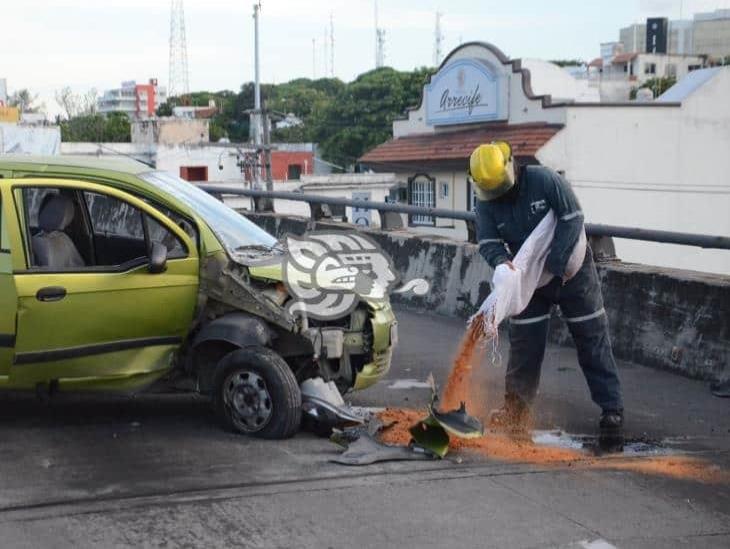 Hombres en estado de ebriedad se accidentan en Veracruz