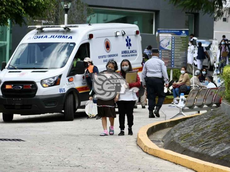 Evacúan Centro de Cancerología en Xalapa tras reporte de vibraciones