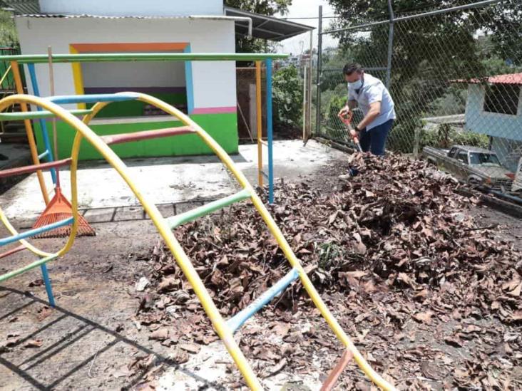 Encabeza gobernador Cuitláhuac limpieza de escuelas con Tequio por mi escuela