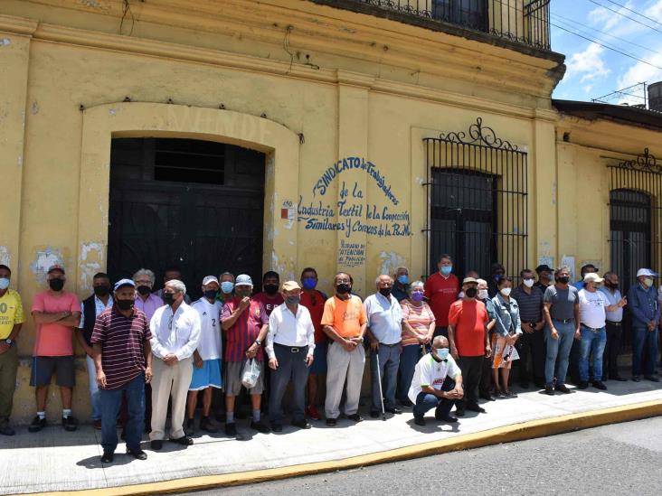 Extrabajadores de Cocolapam denuncian a liquidadora y señalan a funcionario orizabeño