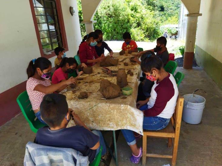 Realizarán exposición de piezas artísticas hechas con barro en El Mirador La Cuesta