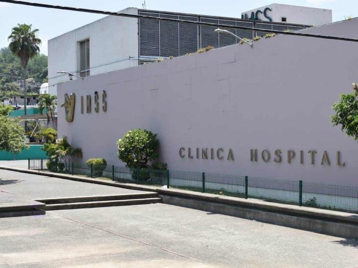 Mujer acusa presunta negligencia médica en IMSS de Poza Rica