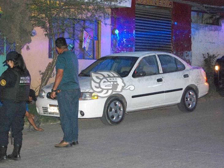 Encuentran abandonado auto vinculado a balacera en Xalapa