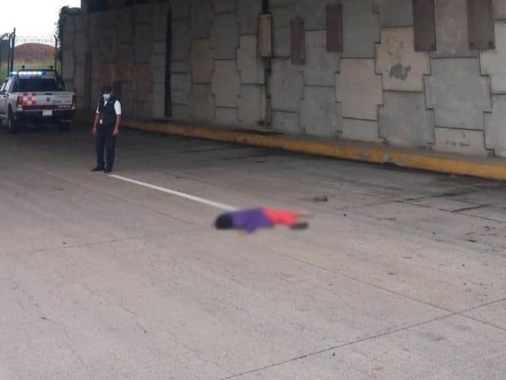 Joven intenta suicidarse dentro de la zona portuaria