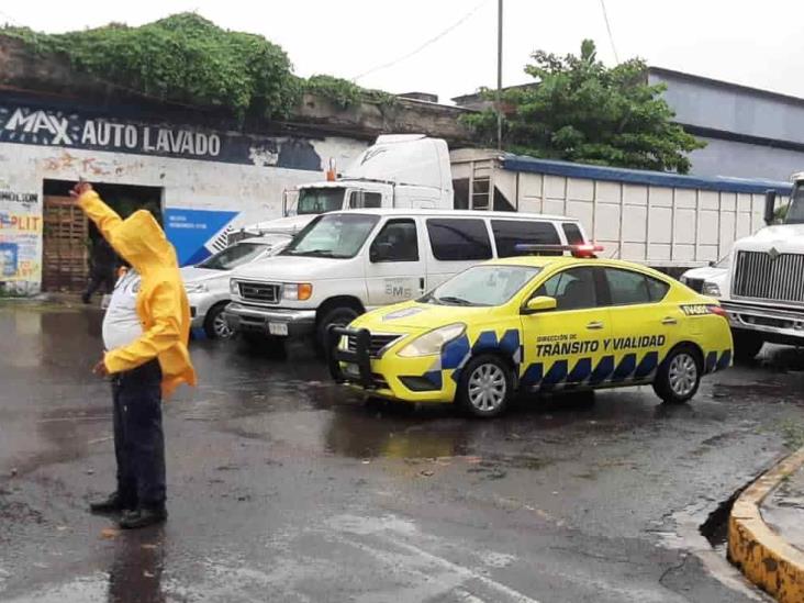 Se registra incendio al interior de casa abandonada en Veracruz