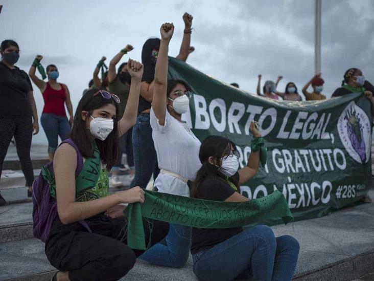 México, país con rezago en derechos sexuales y reproductivos de la mujer: Activistas